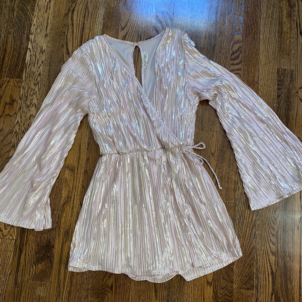 So pretty romper/dress